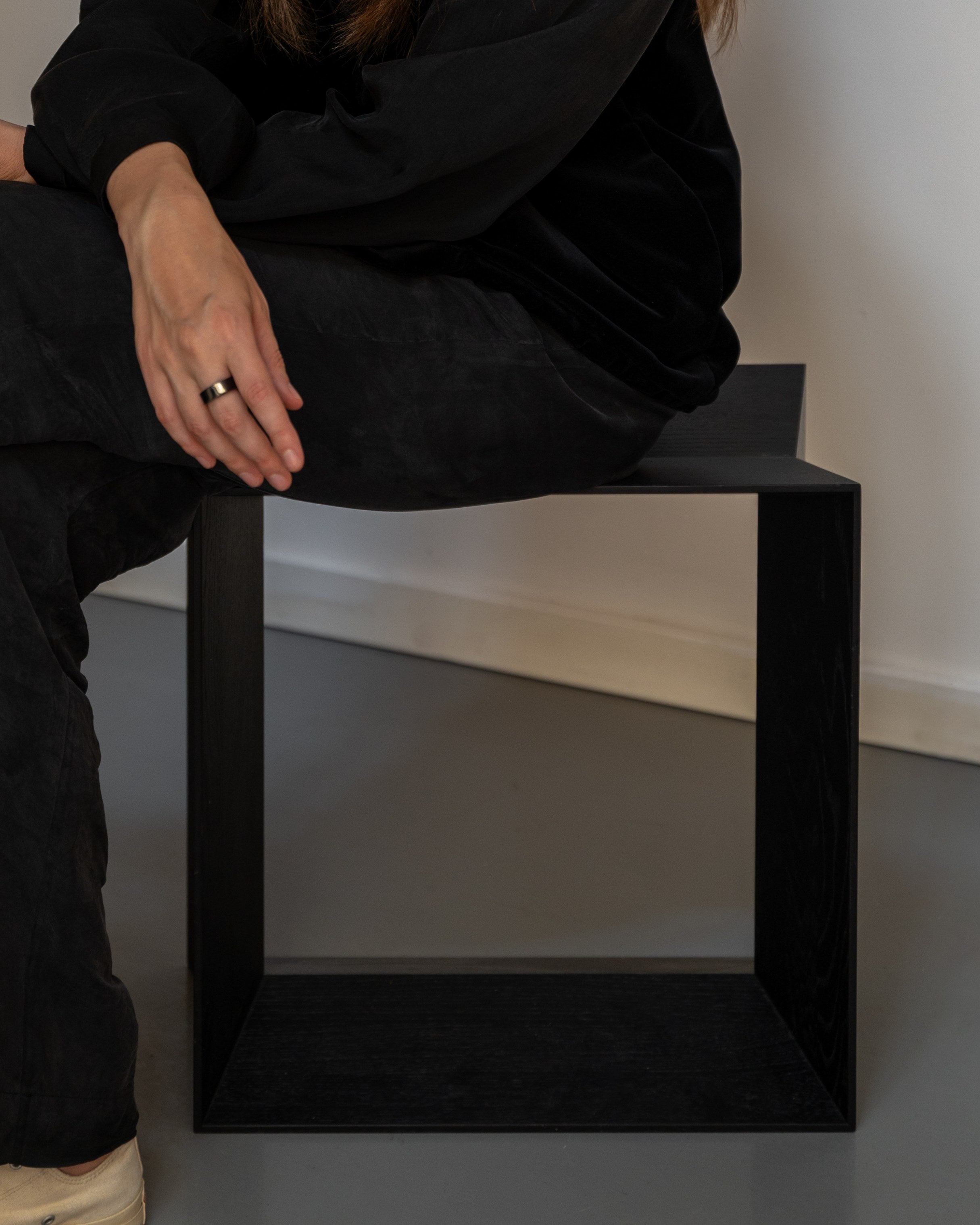 Reflex Oak Stool | Motarasu